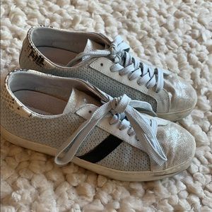 Steve Madden sneakers